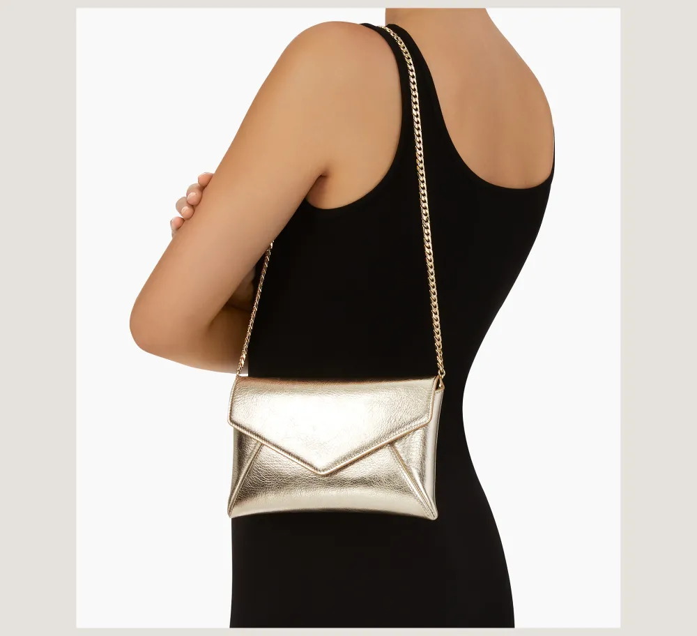 Stuart Weitzman The Occasion Edit|HANDBAGS-CHANGE LOCATION New Noir/Poudre